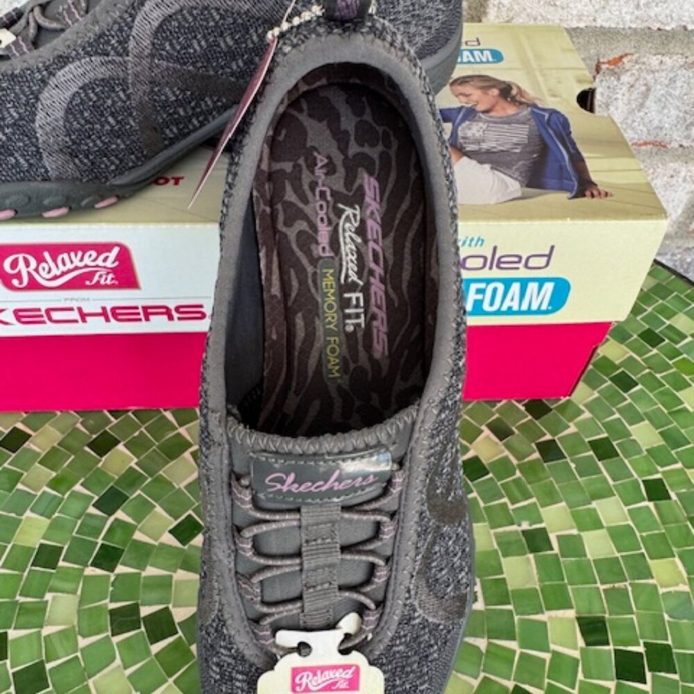 SKECHERS RELAXED FIT BREATHE EASY FORTUNEKNIT - Picture 3 of 13